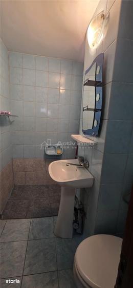 Apartament cu 3 camere în Micro 9