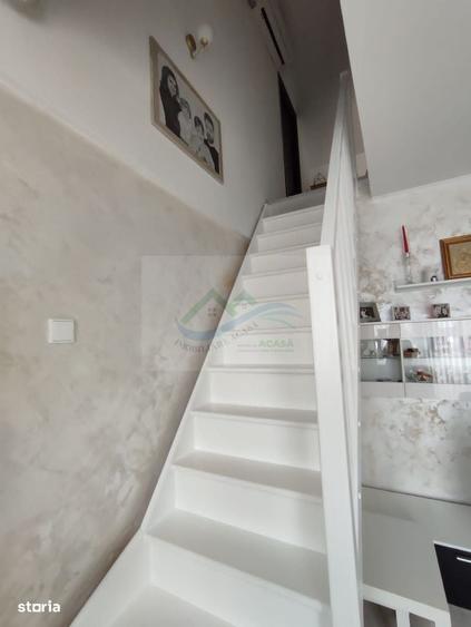 Apartament cu 3 camere decomandat în Ipotești