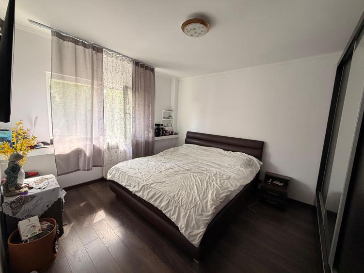 Apartament cu 4 camere decomandat în Timpuri Noi
