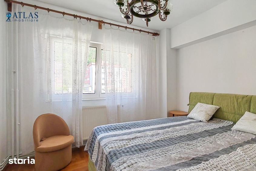 Apartament cu 3 camere decomandat în Valea Cetății