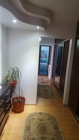 Apartament cu 3 camere decomandat în Exercițiu