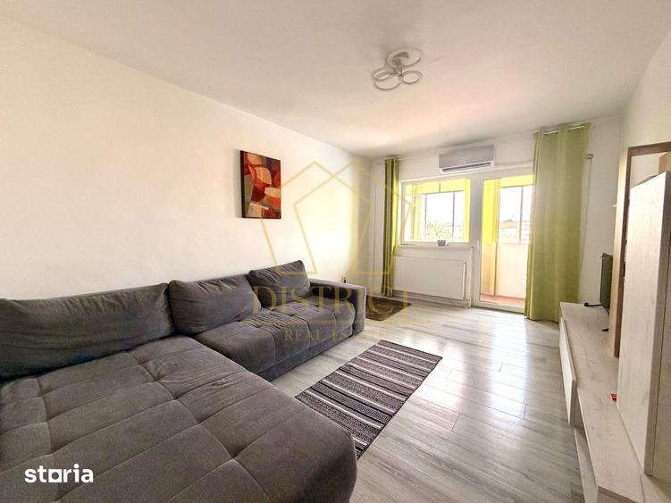 Apartament cu 3 camere decomandat în Vest