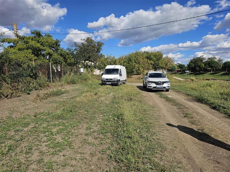 Teren Construcții intravilan de 2529 mp, în Sinești