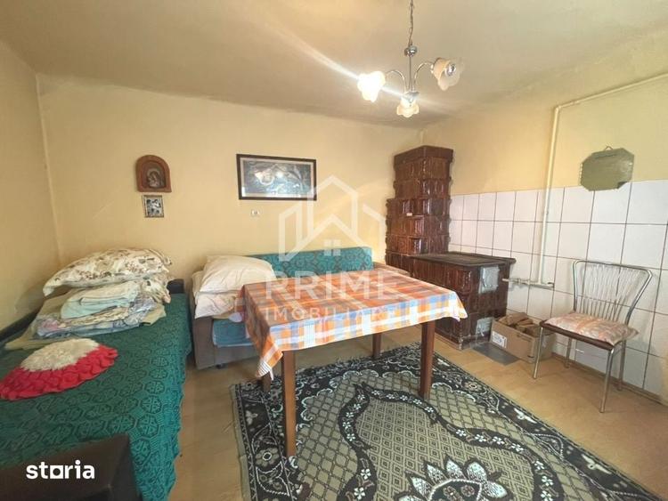 Casă cu 4 camere cu Teren 1400 Mp în Dos