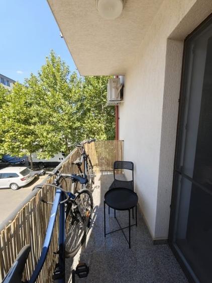 Apartament cu 3 camere decomandat, mobilat în Dobroești