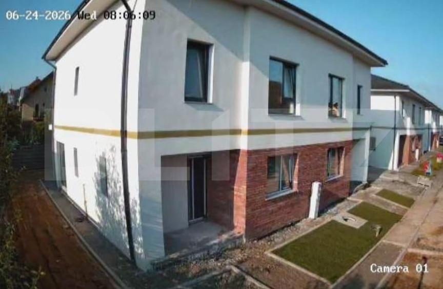 Casă individuală cu 5 camere cu Canalizare în Florești