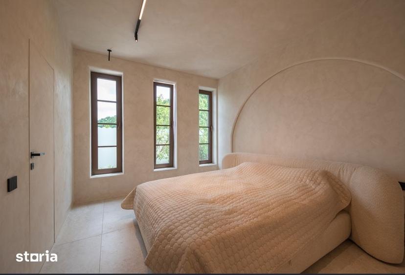 Casă cu 5 camere cu Teren 750 Mp în Gruiu