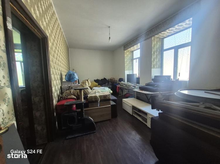 Casă cu 4 camere în Ștefan cel Mare