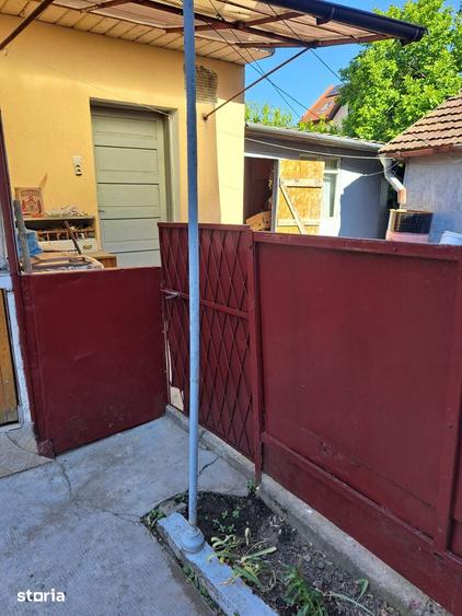 Casă cu 3 camere cu Teren 500 Mp în Rogerius