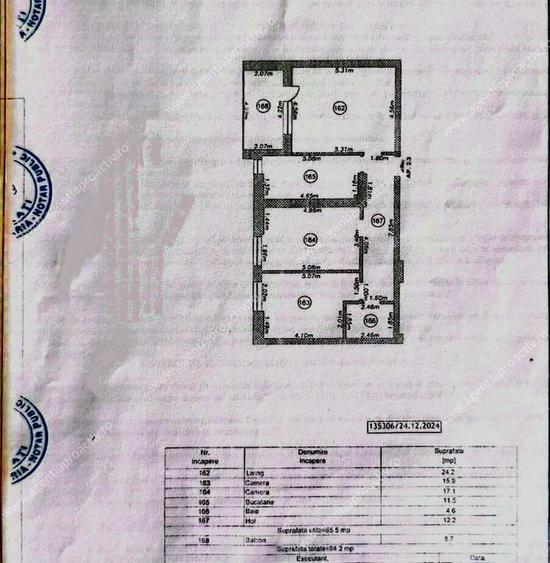 Apartament cu 3 camere decomandat în Sud