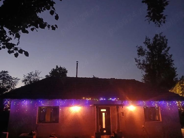 Casă cu 2 camere cu Teren 1000 Mp în Cerchezu