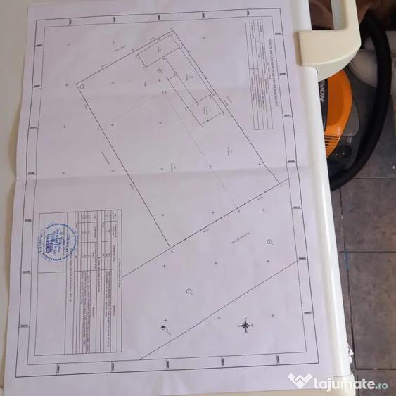 Casă cu 3 camere în Valea Roșie