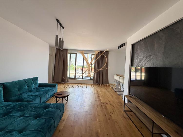 Apartament cu 3 camere semidecomandat în Sisești
