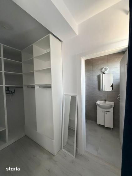 Casă cu 6 camere cu Canalizare în Central
