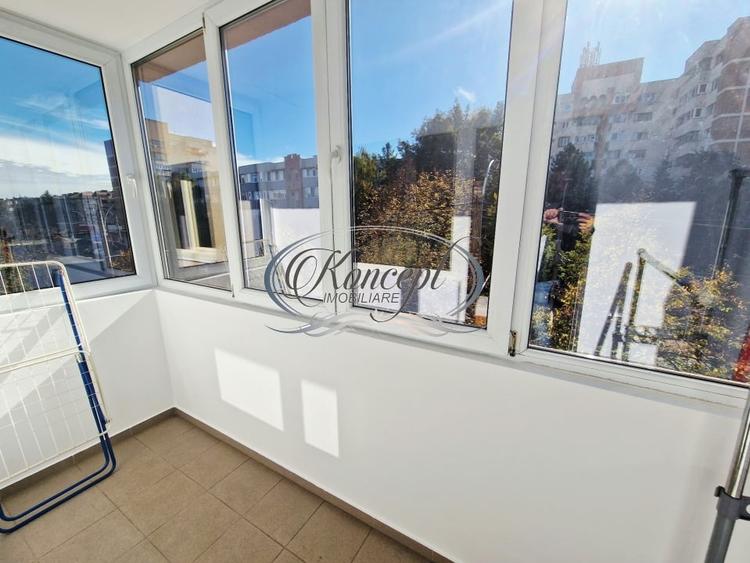 Apartament cu 3 camere decomandat, mobilat în Semicentral