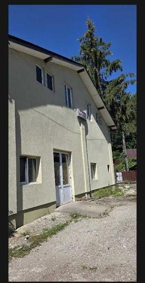 Spațiu comercial, de 1,300 mp, în Central