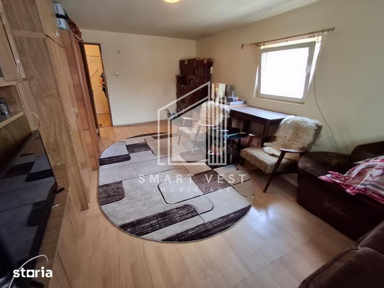 Casă cu 3 camere cu Teren 1200 Mp în Lazuri