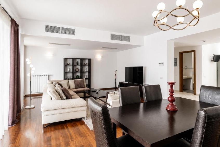 Apartament cu 3 camere decomandat, mobilat în Herăstrău