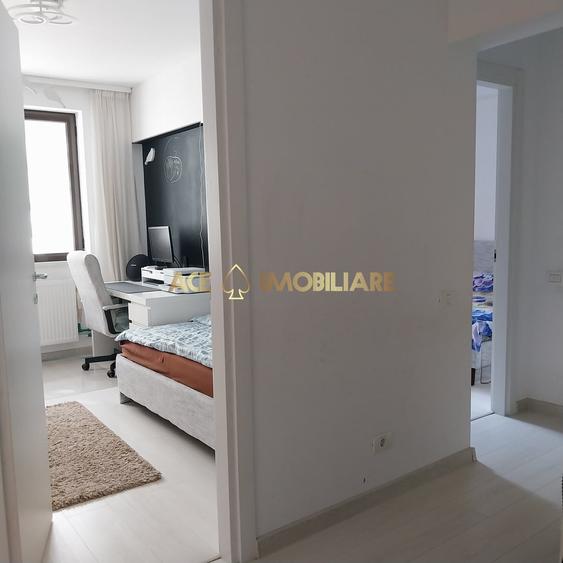 Apartament cu 3 camere decomandat, mobilat în Tineretului