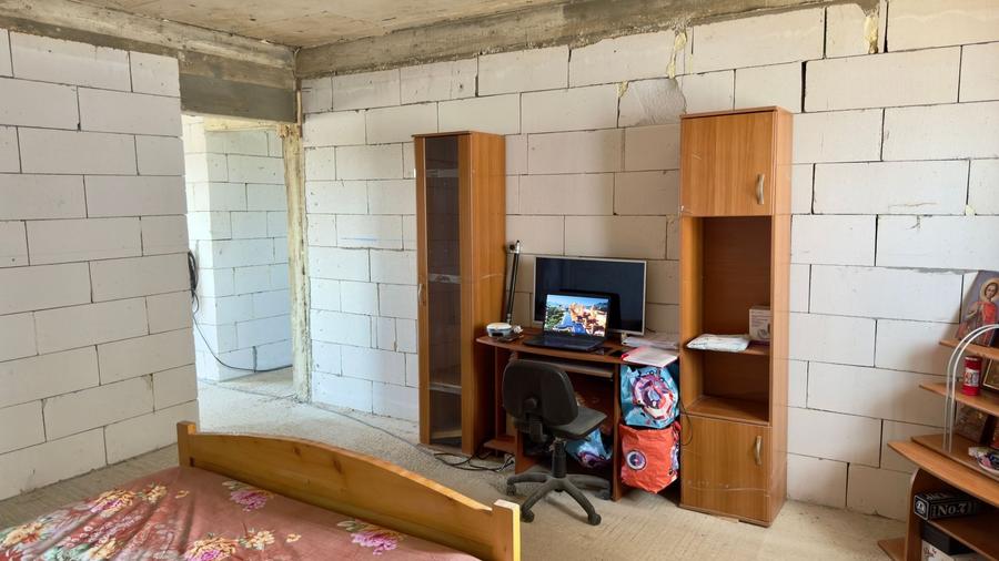 Casă individuală cu 3 camere cu Canalizare în Bâcu