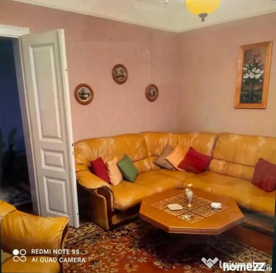 Casă cu 4 camere cu Teren 570 Mp în Central
