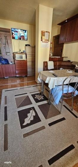 Apartament cu 2 camere decomandat în Carpați 2