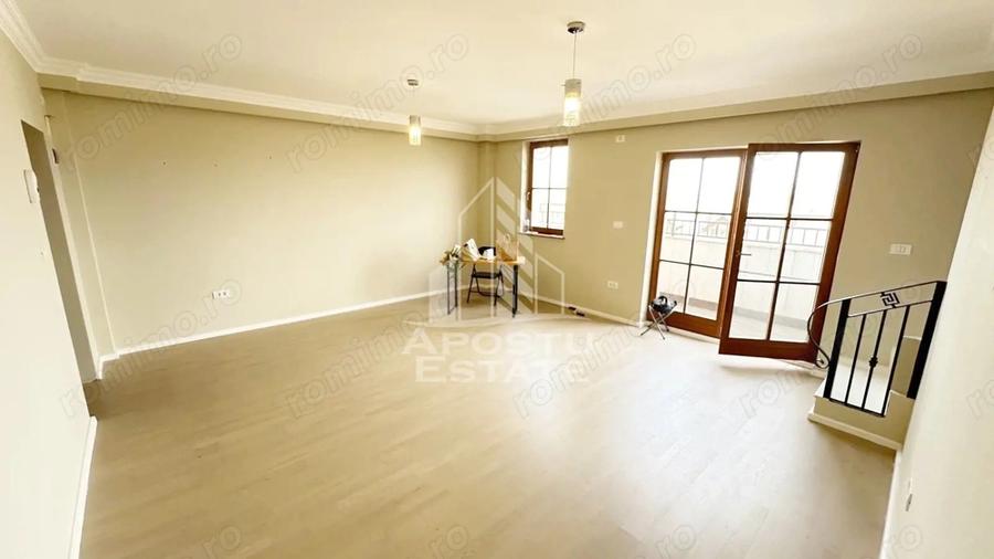 Apartament cu 3 camere semidecomandat, mobilat în Giroc