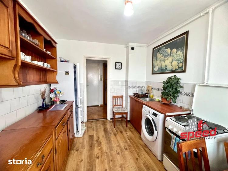 Apartament cu 3 camere în Tudor Vladimirescu