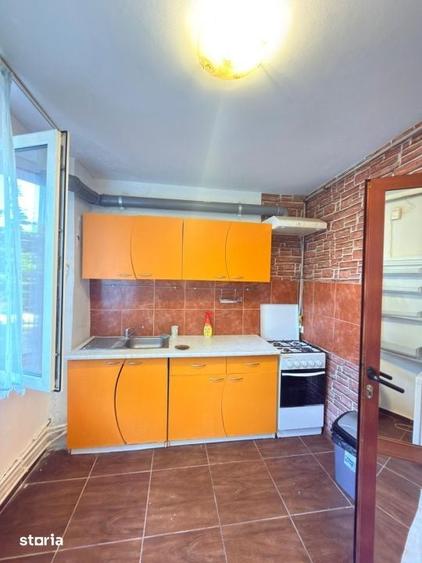 Apartament cu 2 camere semidecomandat în Tomis II