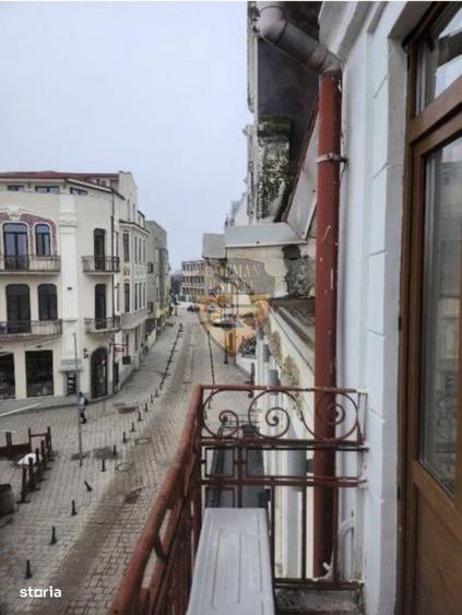 Apartament cu 3 camere în Ultracentral