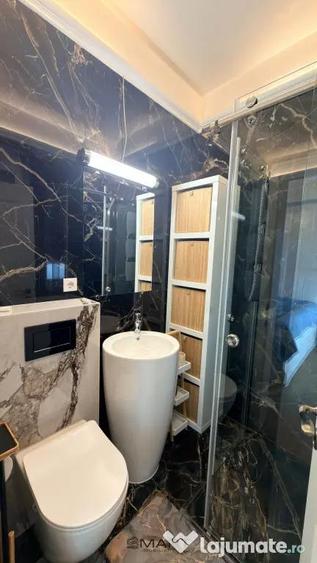 Apartament cu 3 camere decomandat în Lazaret