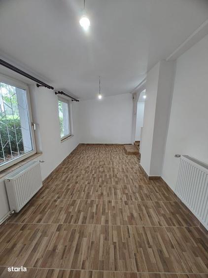 Apartament cu 4 camere în Progresul