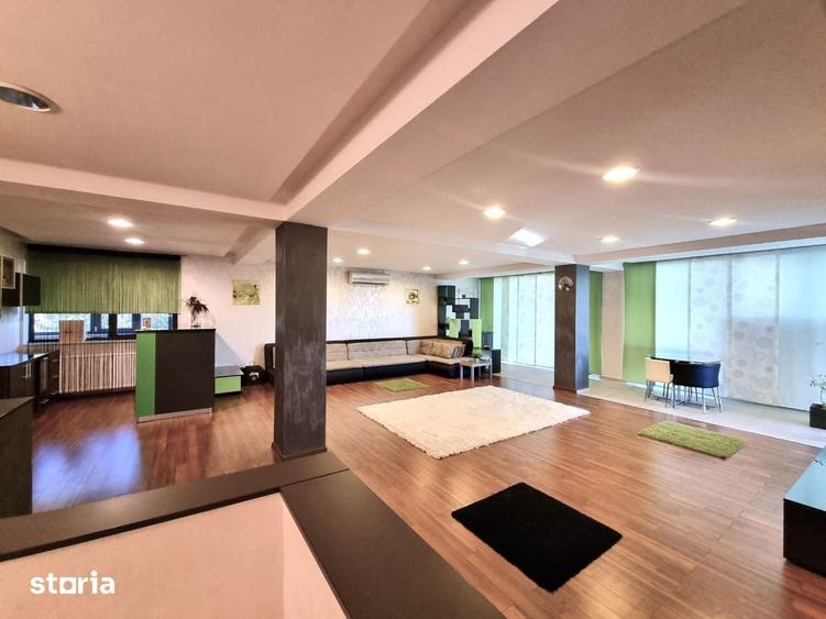 Casă cu 6 camere cu Teren 2297 Mp în Central