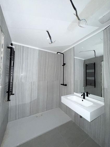 Apartament cu 2 camere decomandat în Aviației