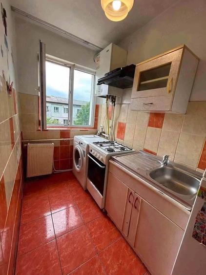 De vanzare apartament cu 2 camere si balcon, zona Smirodava, 32000euro - 3
