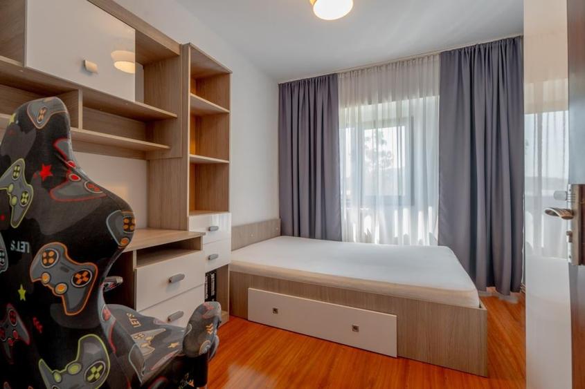 Apartament cu 3 camere decomandat, mobilat în Dacia