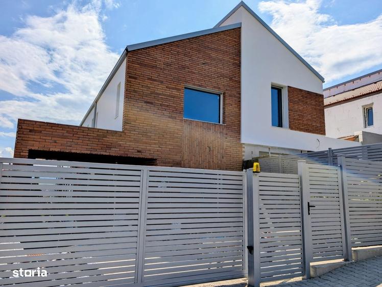 Casă cu 4 camere în Central