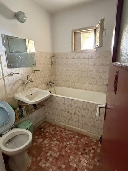 Apartament cu 2 camere semidecomandat în 1 Decembrie 1918