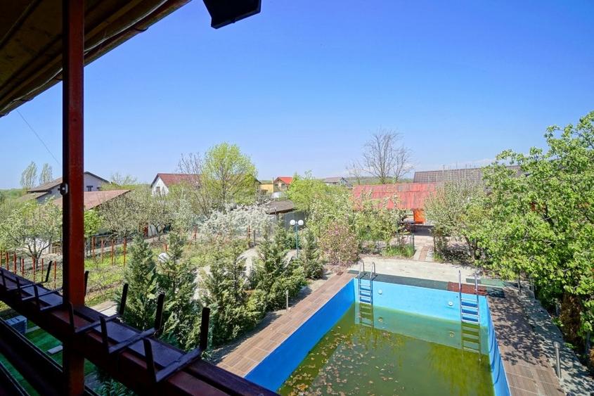 Casă individuală cu 22 camere cu Piscina în Bălteni