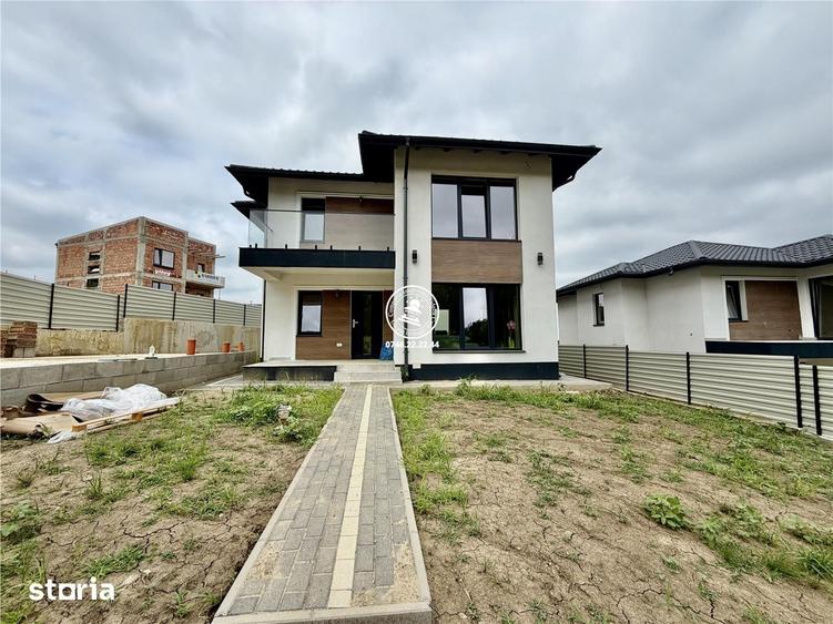 Casă cu 4 camere cu Teren 400 Mp în Bârnova