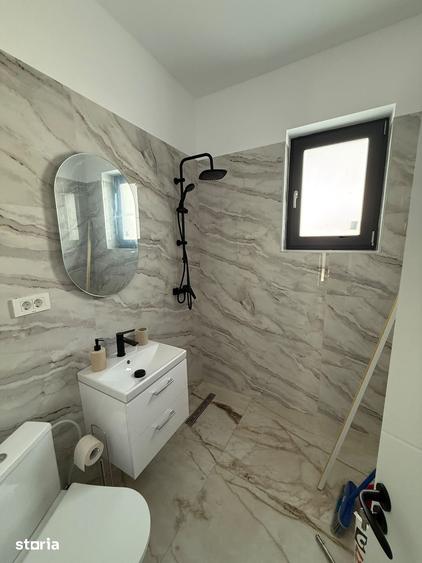 Casă cu 3 camere cu Teren 250 Mp în Clinceni