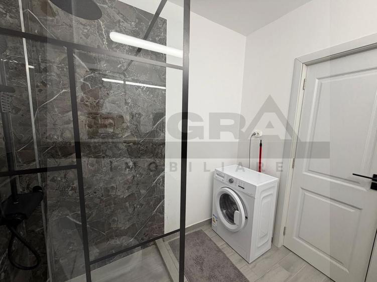 Apartament cu 4 camere semidecomandat în Central