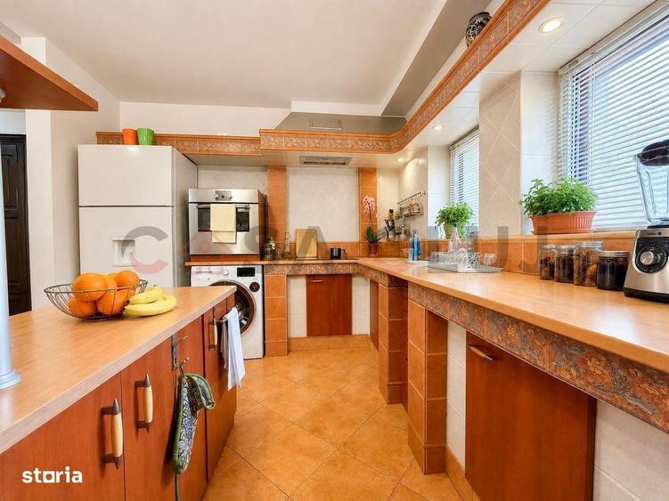 Spațiu comercial, de 568 mp, în Central