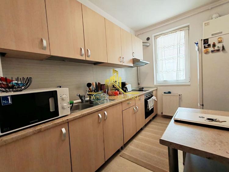 Apartament cu 2 camere decomandat, mobilat în Ultracentral