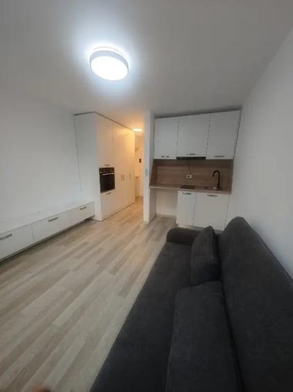 Garsonieră decomandată în Narcisa