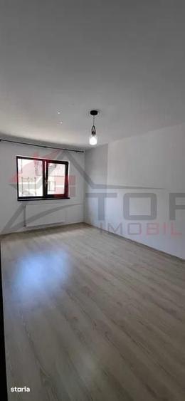 Apartament cu 3 camere decomandat în Valea Lupului — fotografia 2