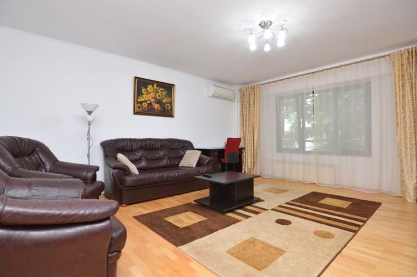 Apartament cu 2 camere decomandat, mobilat în Decebal