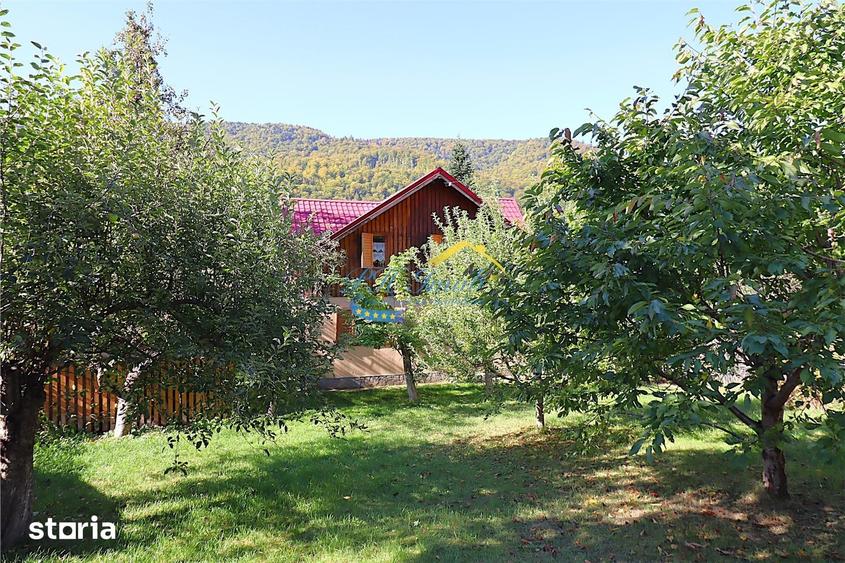 Casă cu 4 camere cu Teren 429 Mp în Central