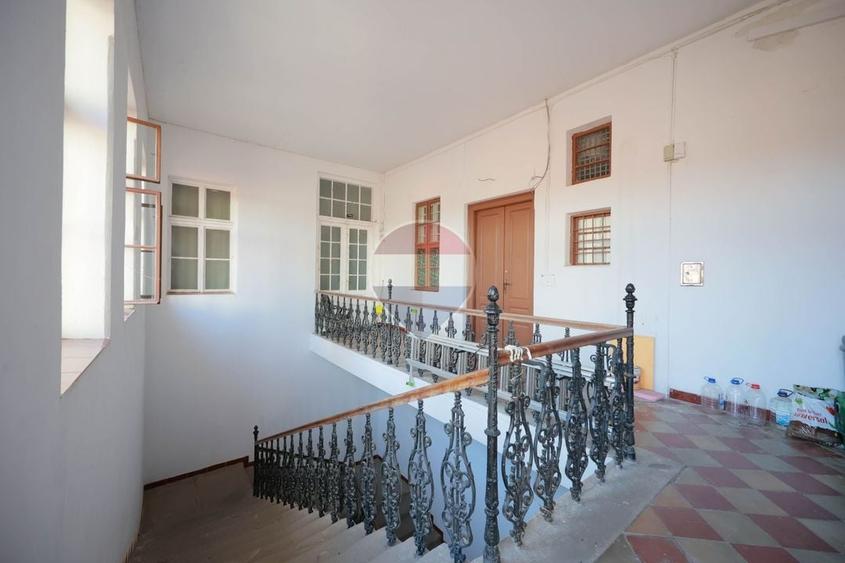 Apartament cu 2 camere semidecomandat în Ultracentral