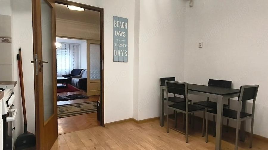 Apartament cu 4 camere decomandat în Central